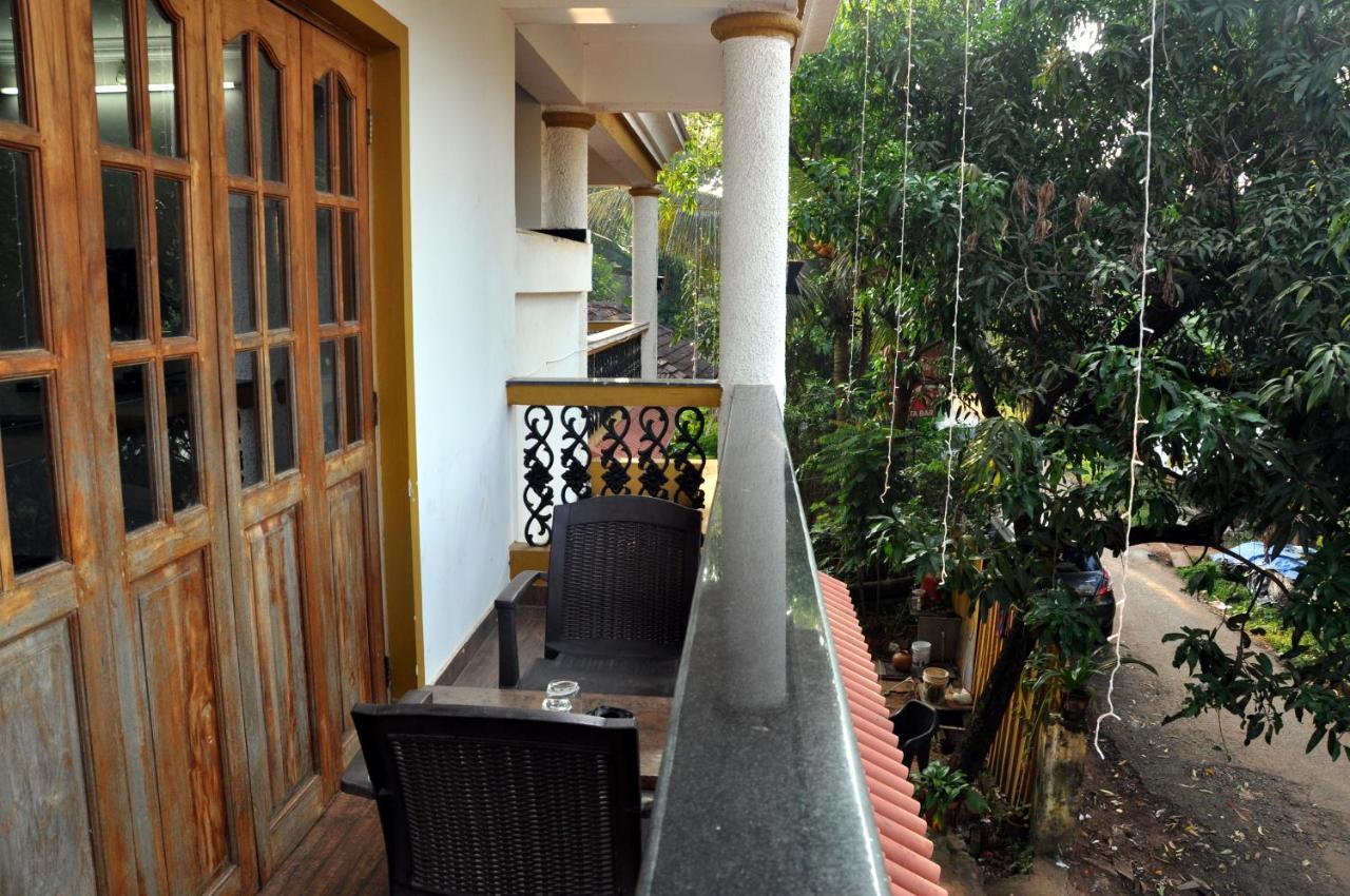 Baga Beach Paradise Hotell Exteriör bild